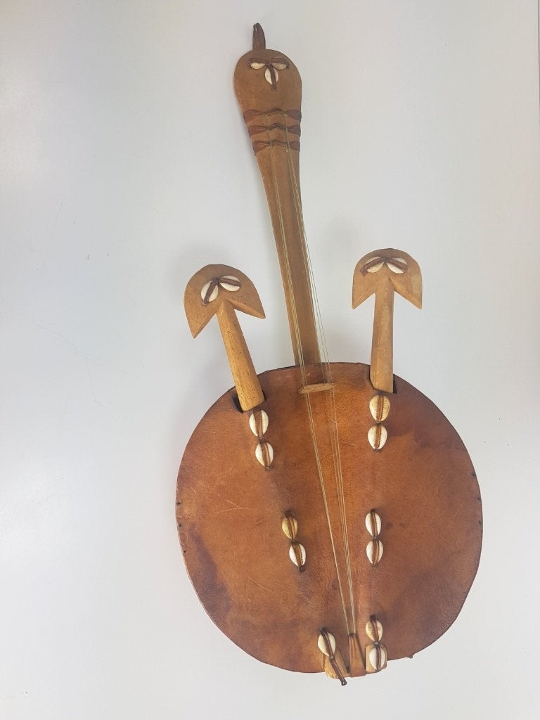 Vintage Afrikaanse kalebas Gitaar Hout Leer Zuid-Afrika ‘60, Gebruikt, Decoratieobject, Ophalen of Verzenden, Botanisch