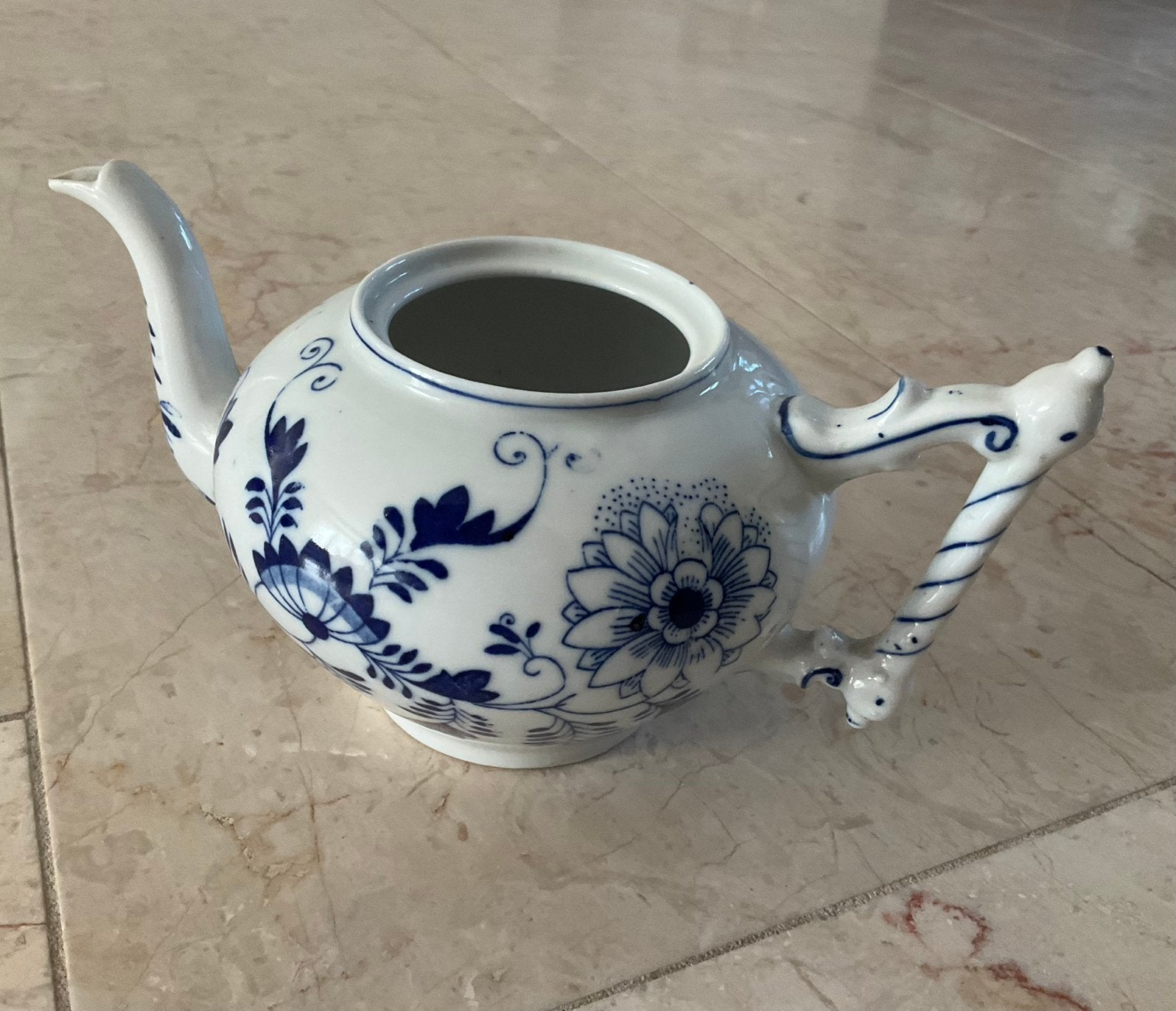 Zwiebelmuster theepotje Louis Regout, Ophalen of Verzenden