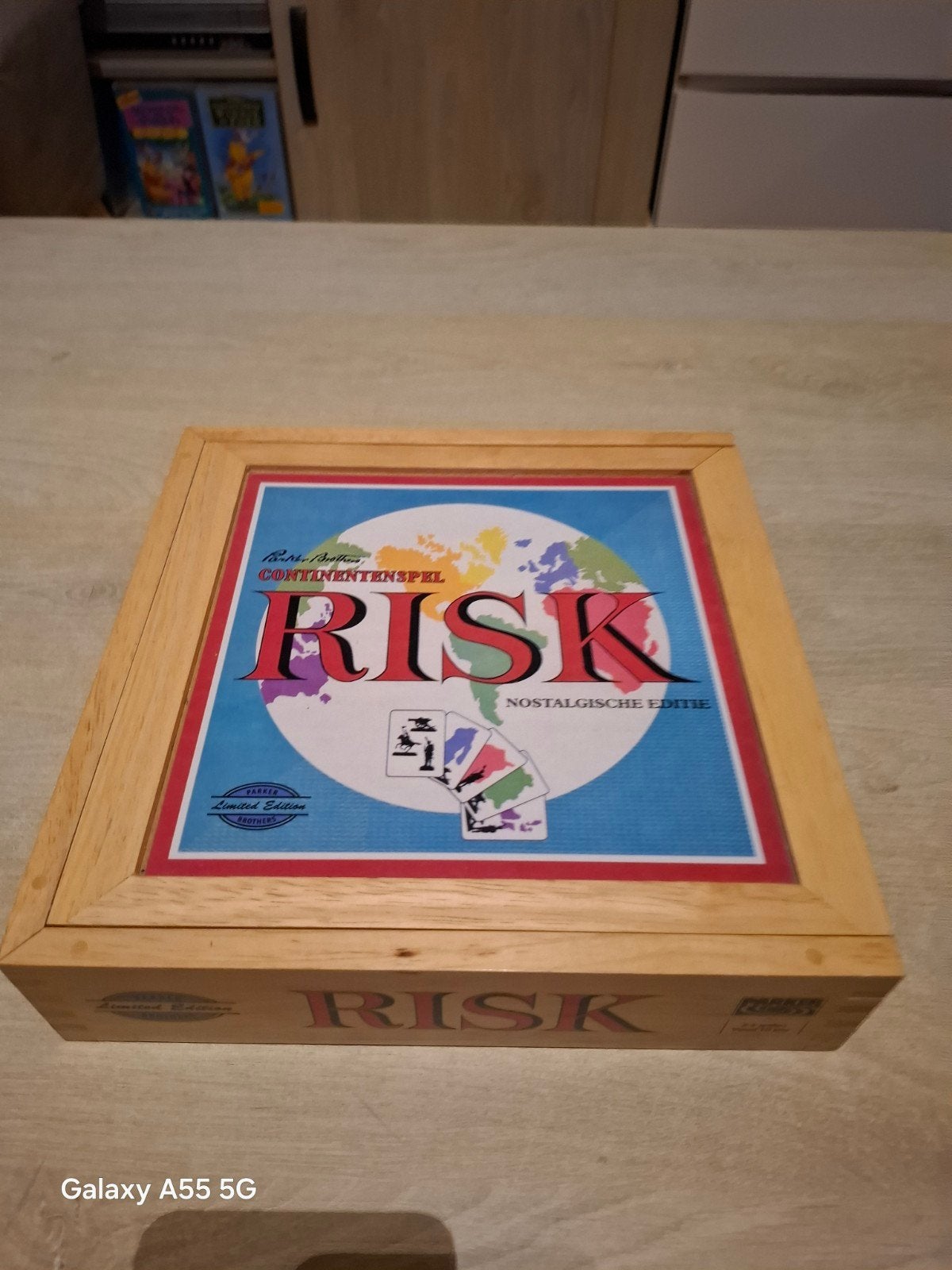 Risk Nostalgische Editie - Limited Edition Bordspel, Hobby en Vrije tijd, Gezelschapsspellen | Bordspellen, Vijf spelers of meer