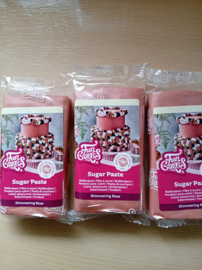 3x FunCakes Sugar Paste Shimmering Rose 250g - THT 28-4-2026, Ophalen of Verzenden, Nieuw, Versiering