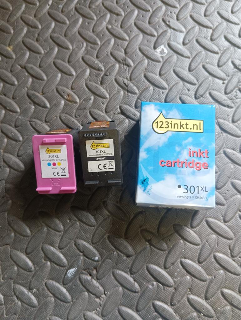 HP301XL Inktcartridge 1 nieuw en 2 gebruikte (Zwart & Kleur), Ophalen of Verzenden, Nieuw, Cartridge, 123inkt.nl