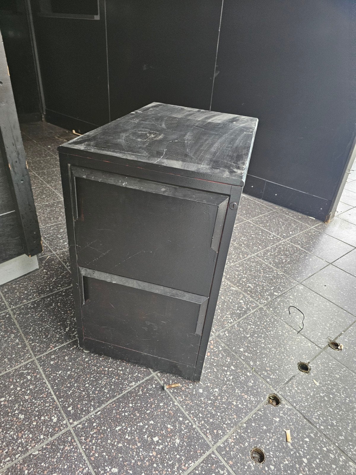 Ladenkast met twee lades, Minder dan 50 cm, Gebruikt, 1 of 2 laden, Overige materialen