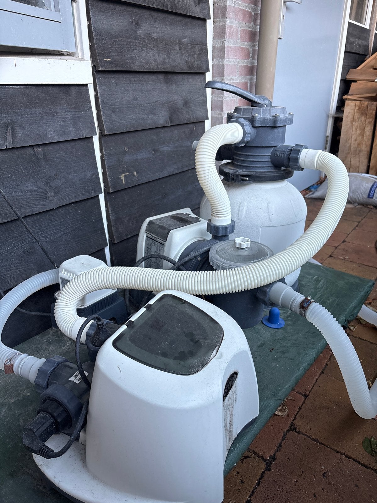 Zandfilter pomp en zoutsysteem incl zwembad., Ophalen, Gebruikt, 200 tot 300 cm, 80 tot 120 cm