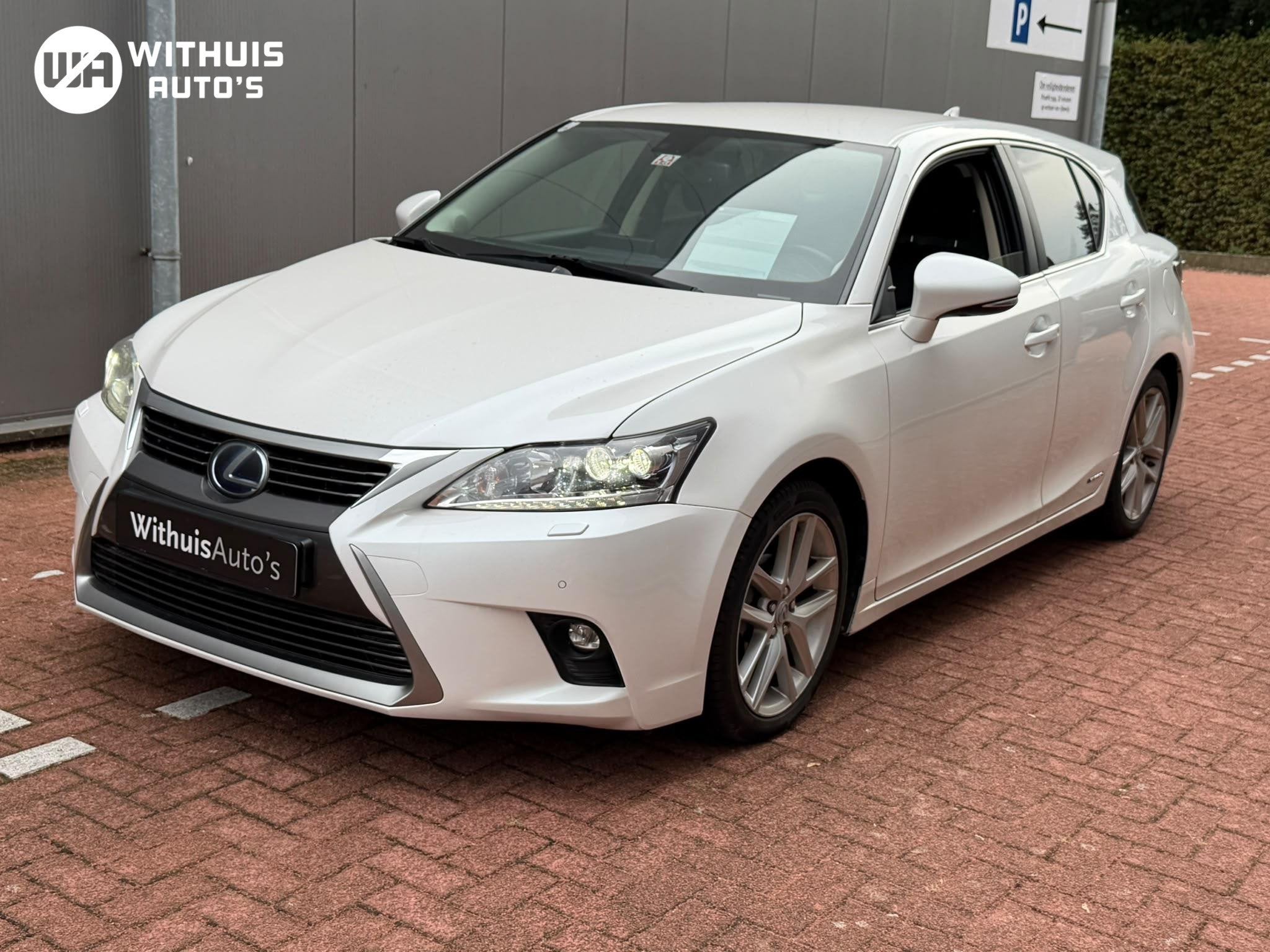Lexus CT 200h Luxury MarkLevinson AdaptiveCruise Leder Xenon, Auto's, 136 pk, Gebruikt, Euro 6, 4 cilinders