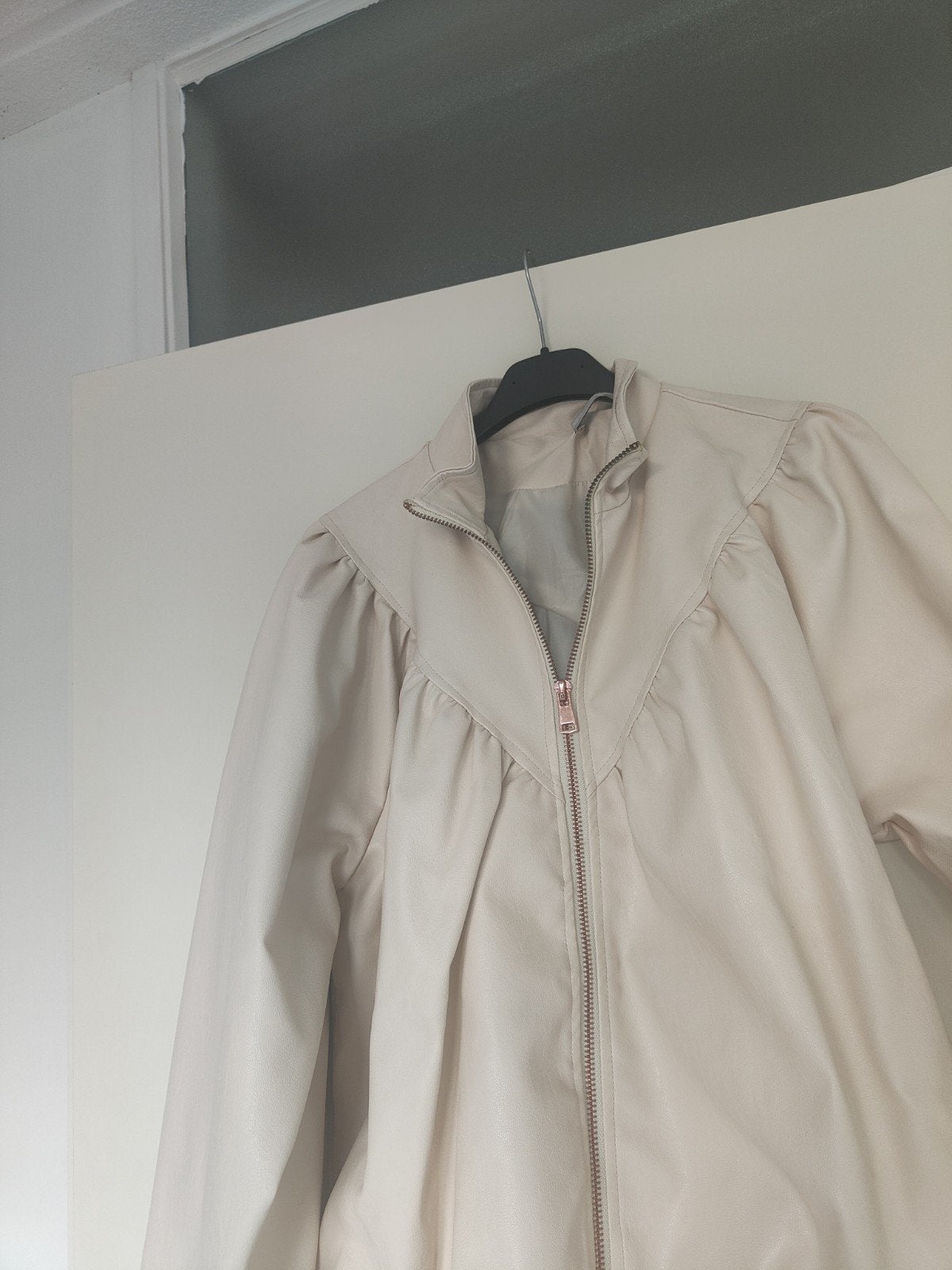 Loavies S, Ophalen of Verzenden, Zo goed als nieuw, Beige