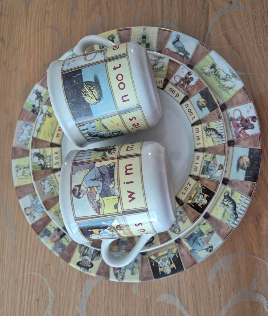 Aap Noot Mies borden en bekers, Huis en Inrichting, Keuken | Servies, Ophalen of Verzenden, Nieuw, Overige stijlen, Bord(en)