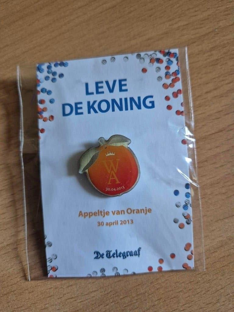 Speldje appeltje van oranje - leve de koning 2013, Verzamelen, Verzenden, Nieuw