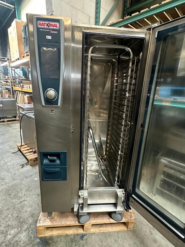 Rational SCC201G WE GAS Zeer nette staat met inrijwagen, Zakelijke goederen, Horeca | Keukenapparatuur, Ophalen, Fornuis, Frituur en Grillen