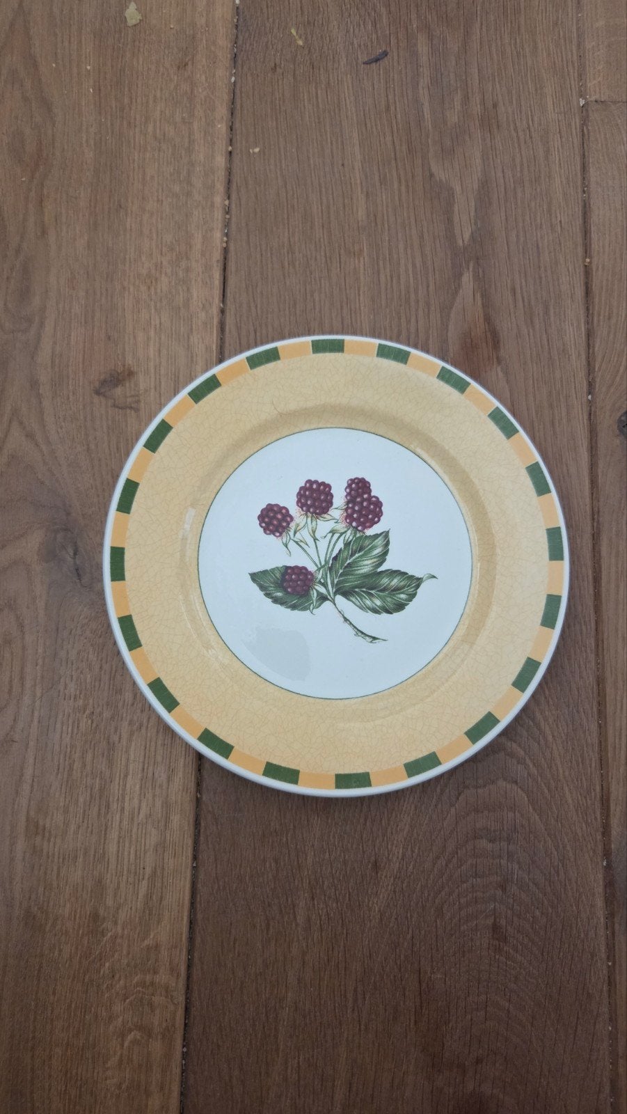 Decoratief bordje met fruitmotief, Gebruikt, Keramiek, Ophalen of Verzenden, Bord(en)