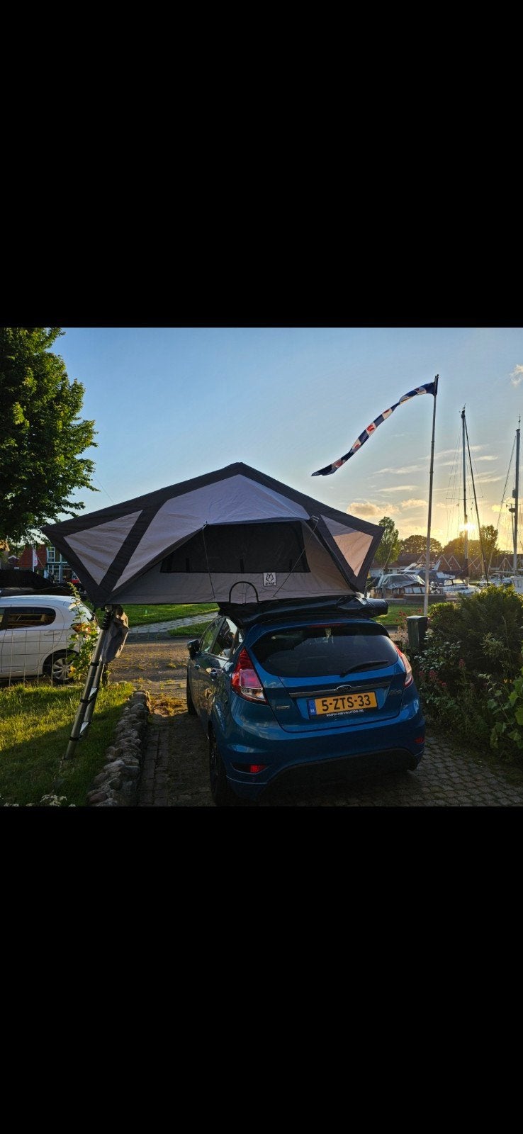 Softshell Daktent 125x220cm. Incl dakdragers & topper matras, Caravans en Kamperen, Tenten, tot en met 3, Zo goed als nieuw, Ophalen of Verzenden