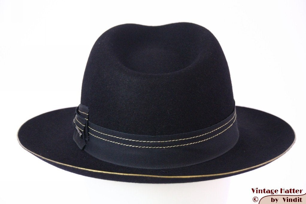 Gleufhoed Stetson blauwig zwart met gouden randje 56 nieuw, Stetson, Hoed, Nieuw, Ophalen of Verzenden