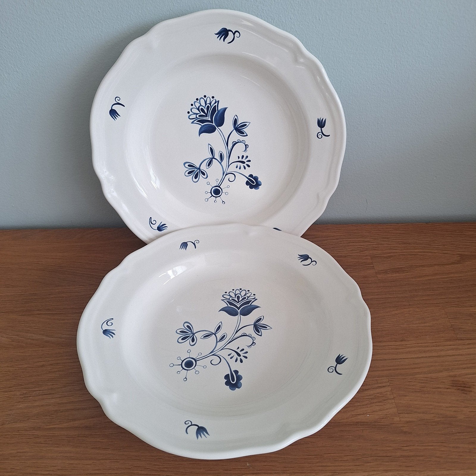 2  IKEA Arv Idyll borden bloemen, Huis en Inrichting, IKEA, Ophalen of Verzenden, Zo goed als nieuw, Overige stijlen