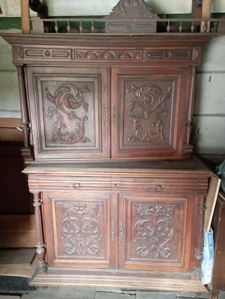 Antieke buffet kast geheel compleet uit elkaar nu, Antiek en Kunst, Ophalen of Verzenden