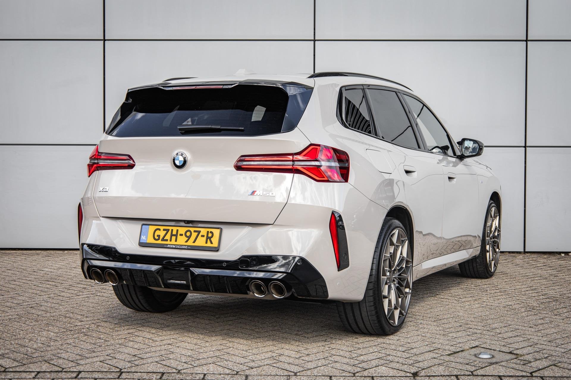 BMW X3 M50 398pk | Panoramadak | Trekhaak | Head-up | 22" Ve, Auto's, 12 maanden, Gebruikt, 398 pk, 2500 kg