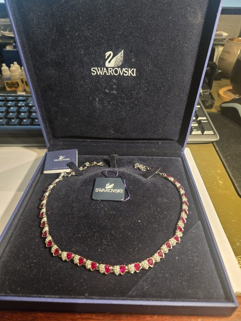 Swarovski collier rode harten kristallen + doos certificaat