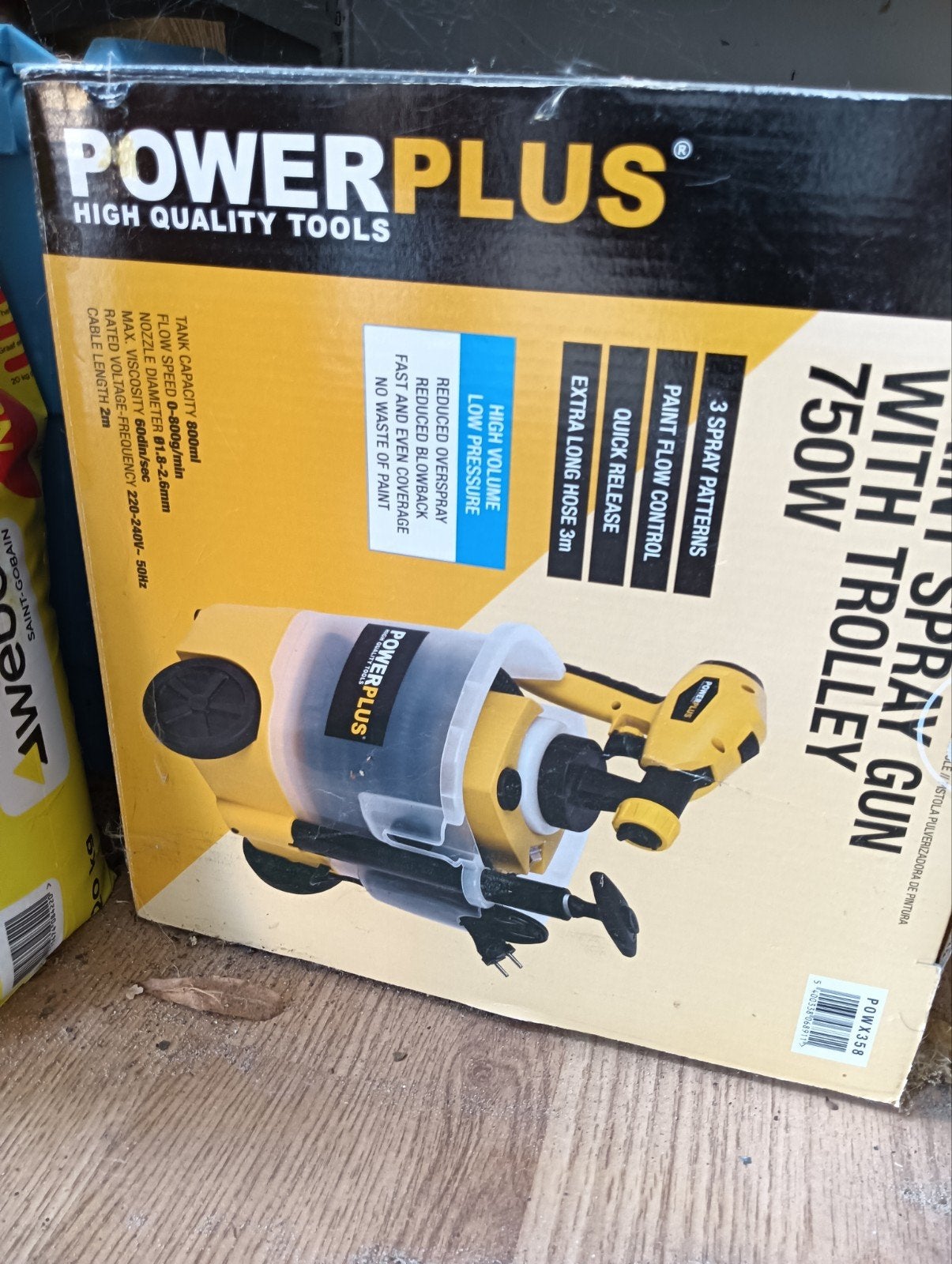 Nieuwe Powerplus Verfspuit 750W met Trolley - Ongebruikt, Doe-het-zelf en Verbouw, Ophalen of Verzenden, Nieuw, Verfspuit of Verfpomp