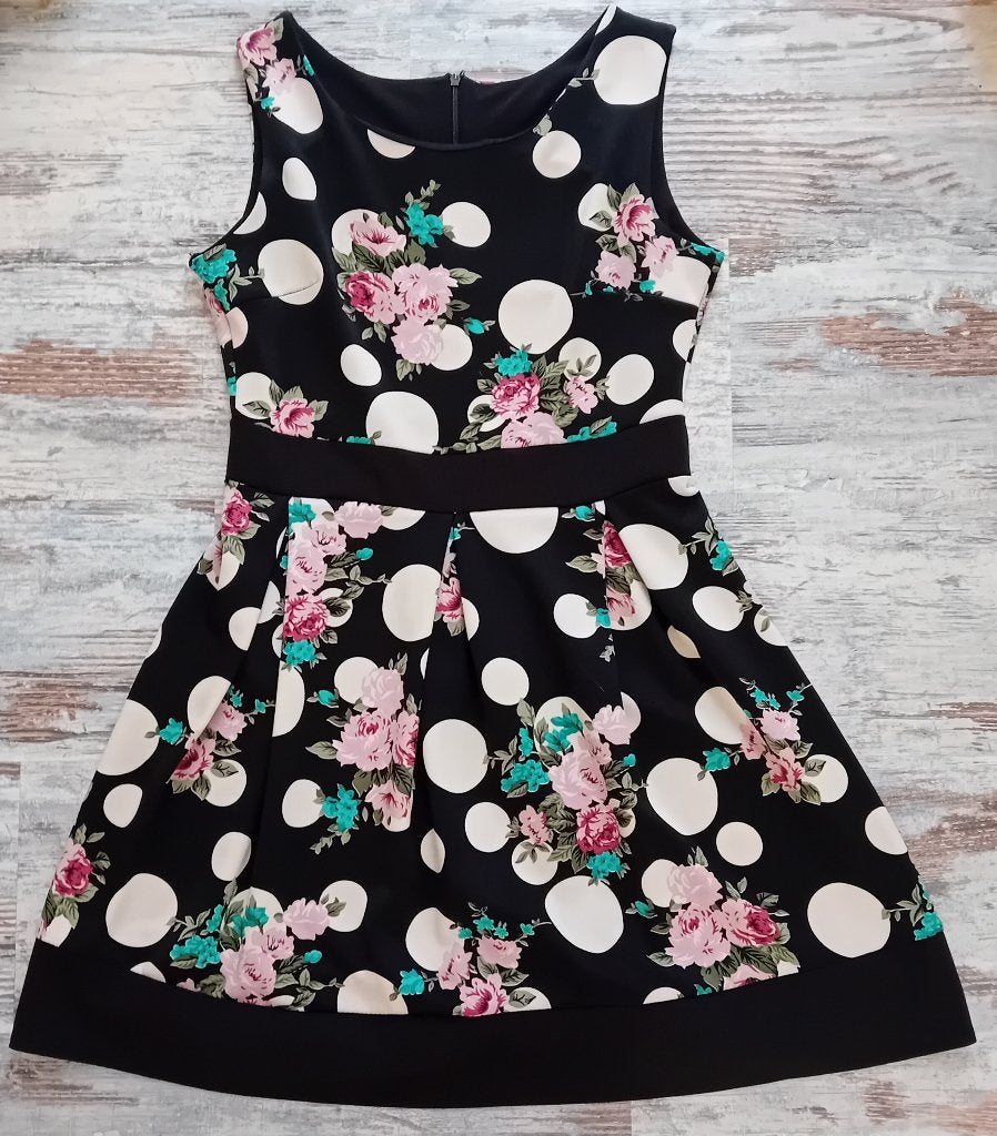 jurk,maat 38/40,polkadot,jurkje,zwart,wit,bloemen,vakantie, Maat 38/40 (M), Verzenden, Zwart, Zo goed als nieuw