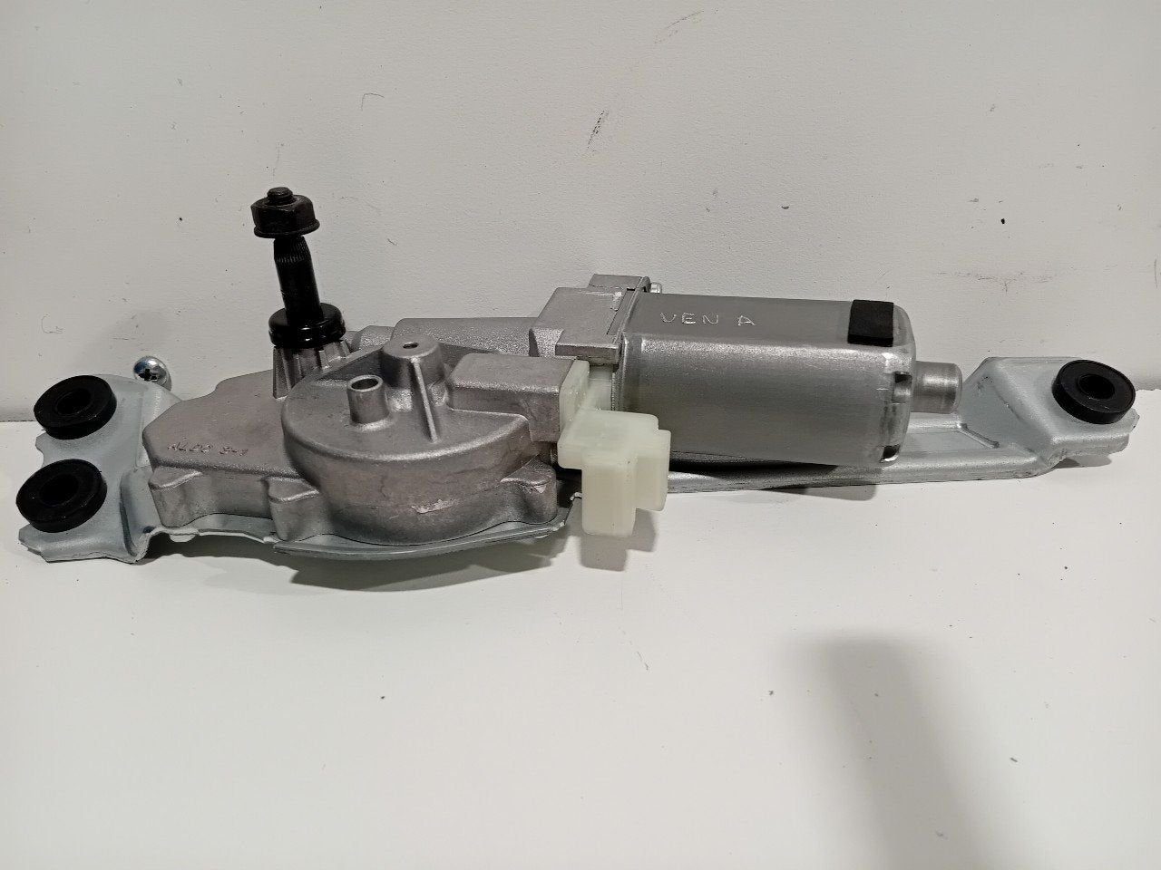 Ruitenwissermotor achter Hyundai Tucson, Auto-onderdelen, Ruiten en Toebehoren, Hyundai, Gebruikt, Herkomst onderdeel bekend, 12 maanden garantie