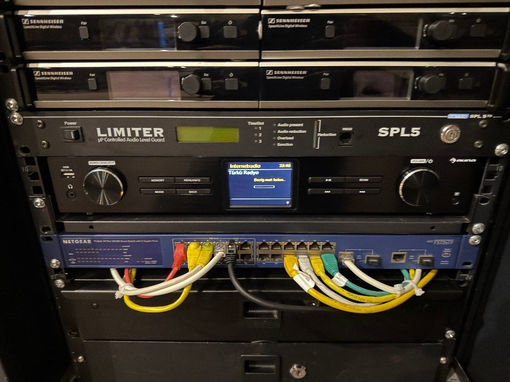 Auna iTuner 320 BT Internetradio DAB+/FM Tuner Spotify, Ophalen of Verzenden, Zo goed als nieuw, Radio