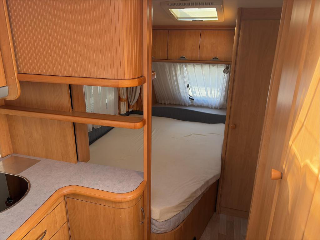 Hobby Excellent Easy 460 UFE Mover/Voortent/Fietsdr., Caravans en Kamperen, Caravans, Schokbreker, Rondzit, Hobby, Bedrijf