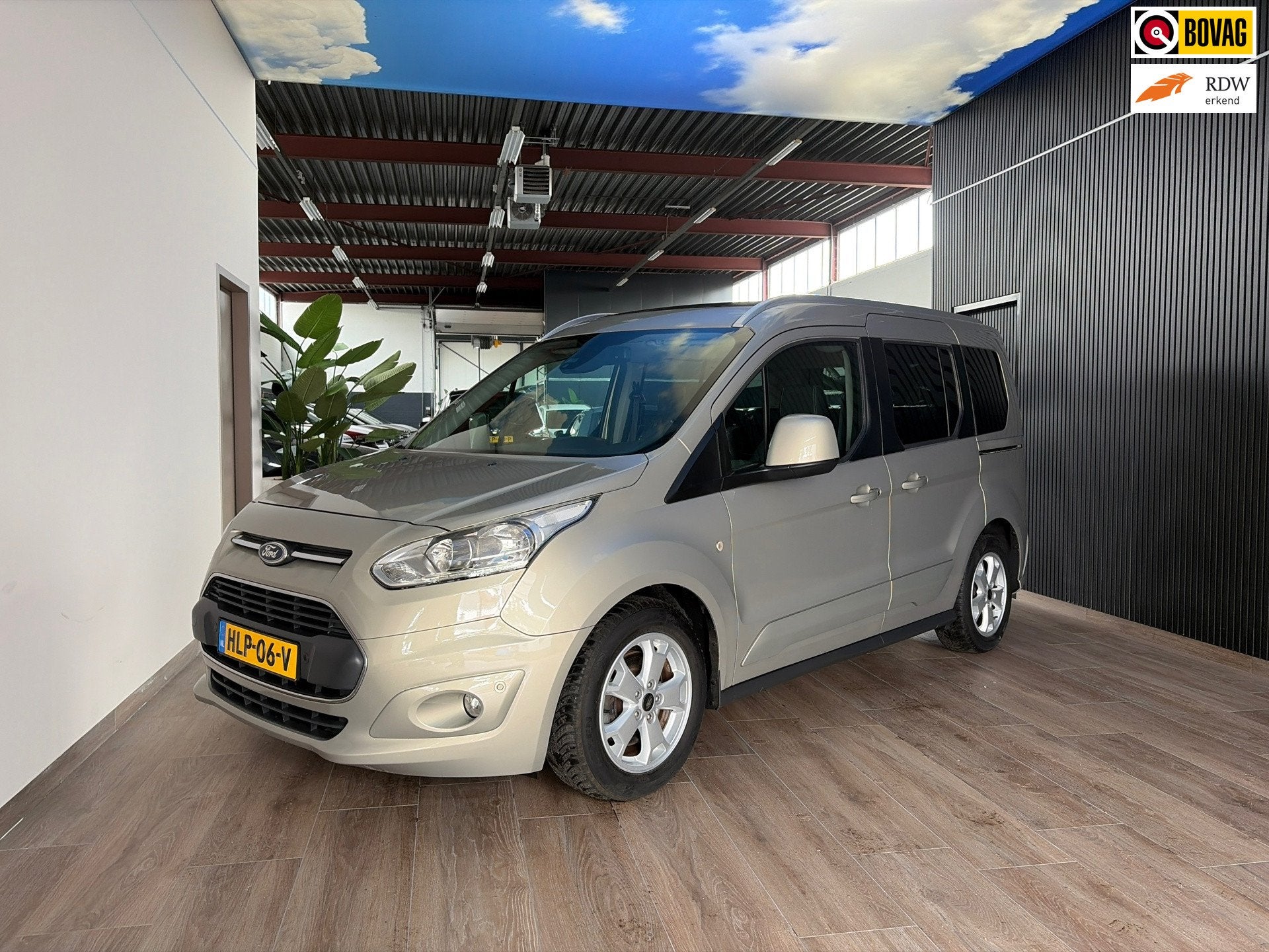 Ford Tourneo Connect Compact Titanium, MINI Camper, zeer moo, Gebruikt, 981 kg, 1434 kg, Bedrijf