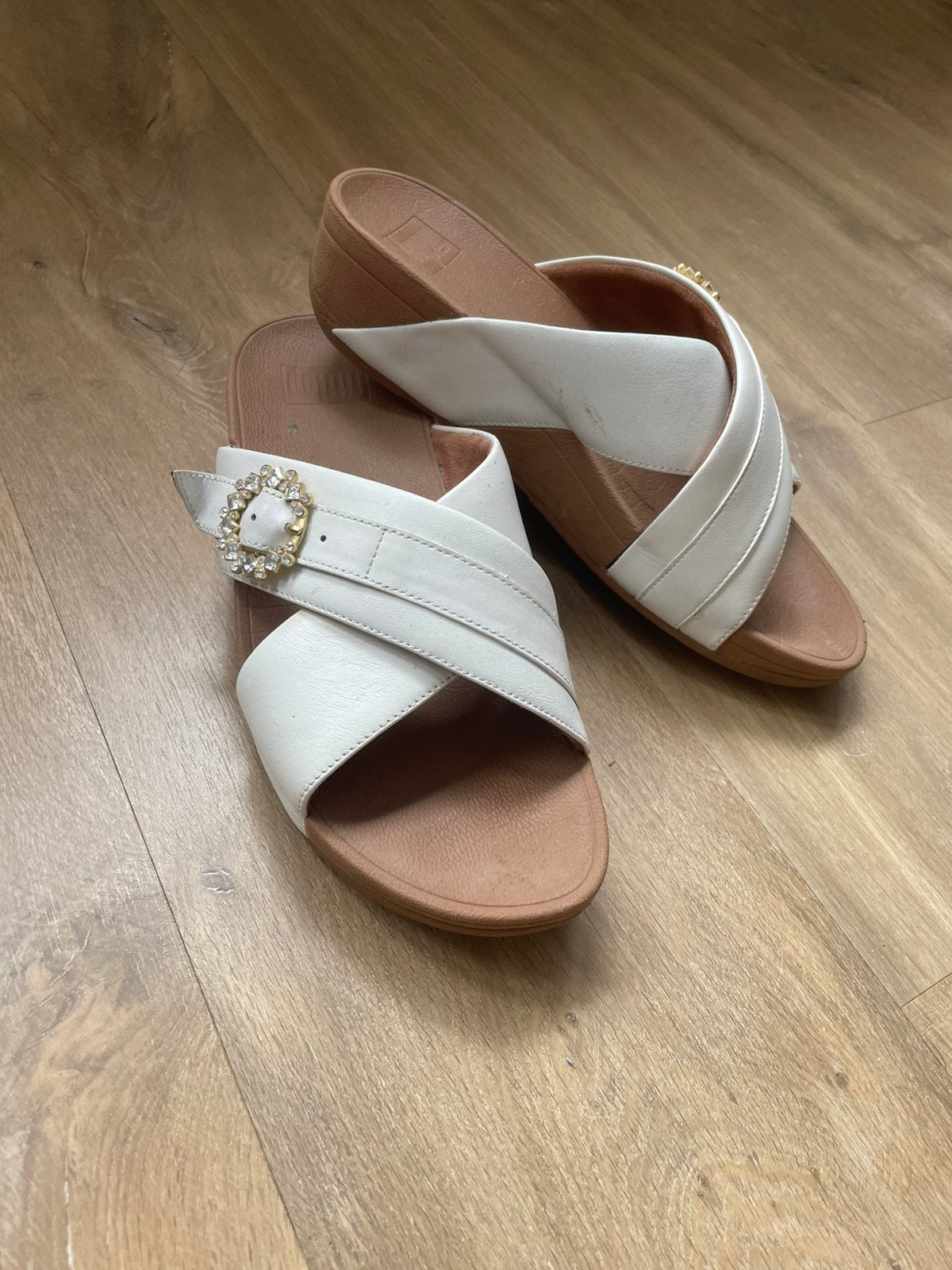 Witte fitflops, Ophalen of Verzenden, Zo goed als nieuw, Wit