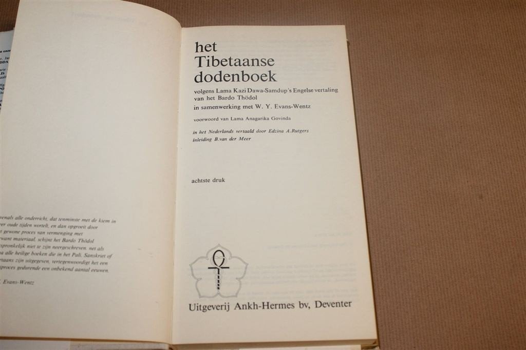 Het Tibetaanse Dodenboek — Bardo Thödol Spiritualiteit, Ophalen of Verzenden, Gelezen, Overige onderwerpen, Achtergrond en Informatie