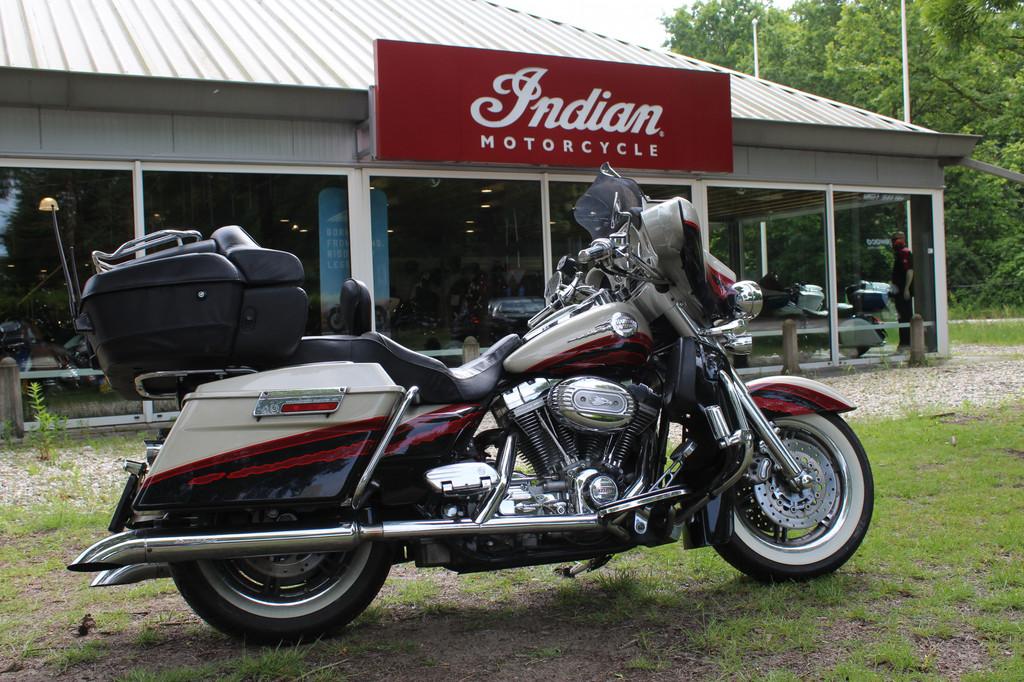 Harley-Davidson Electra Glide FLHTCUSE, Motoren, Motoren | Harley-Davidson, 1690 cc, Chopper, Bedrijf, Meer dan 35 kW