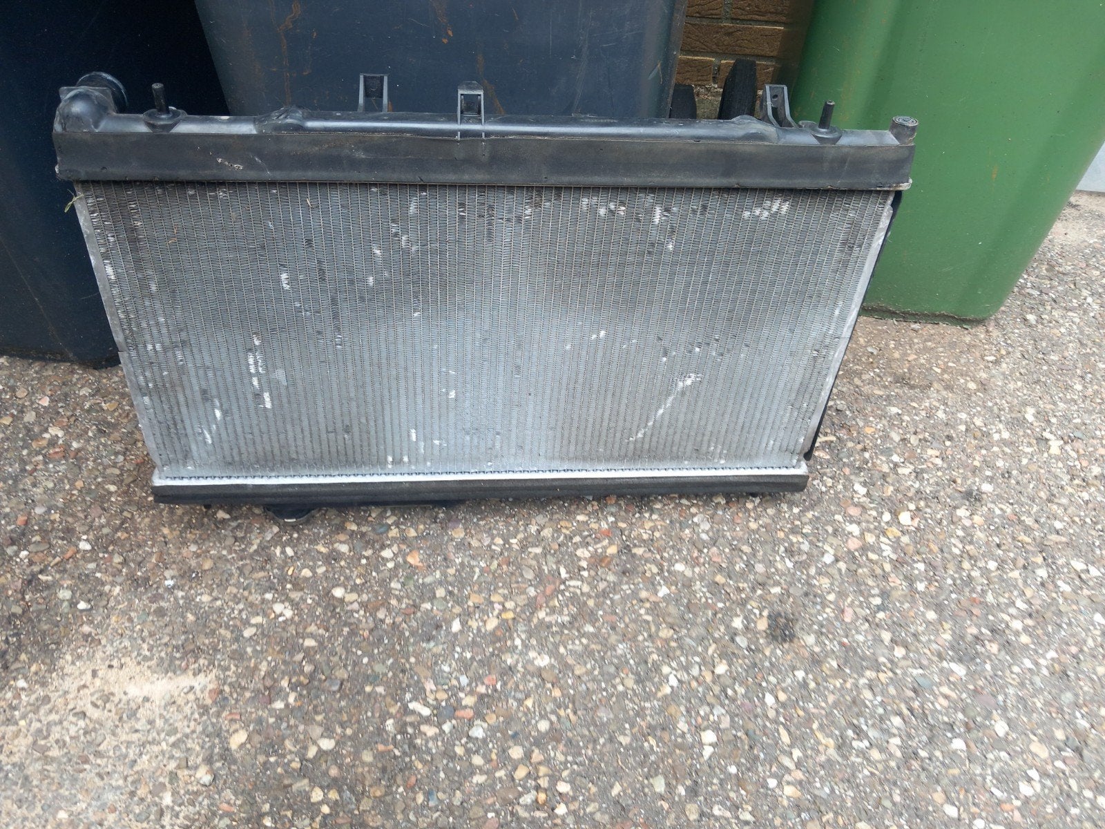 Radiator met ventilator - Gebruikt Subaru impreza, Ophalen of Verzenden, Gebruikt, Universele onderdelen