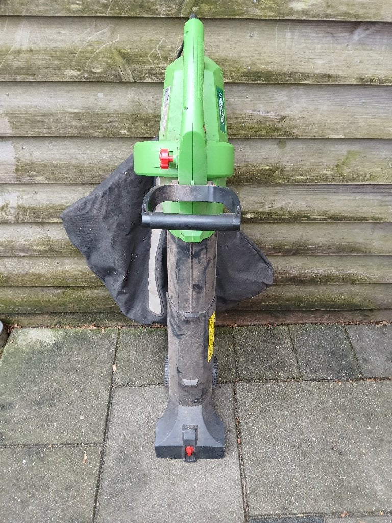 bladblazer, zuiger met opvangzak, Ophalen, Gebruikt, Handgedragen, Met opvangzak