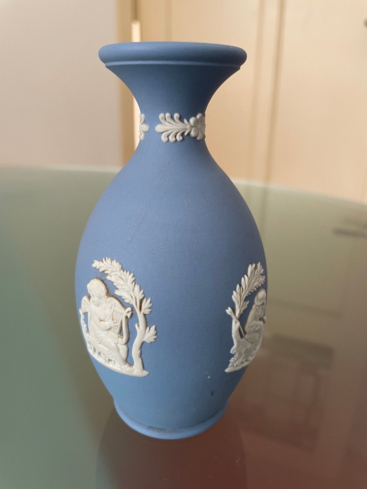 Wedgwood Jasperware vaasje blauw wit, Ophalen of Verzenden