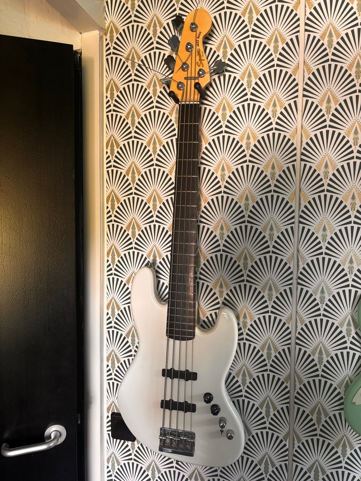 Squier Fender Jazz Bass V 5-snarig - Zo goed als nieuw, Ophalen, Zo goed als nieuw, Elektrisch, 5-snarig