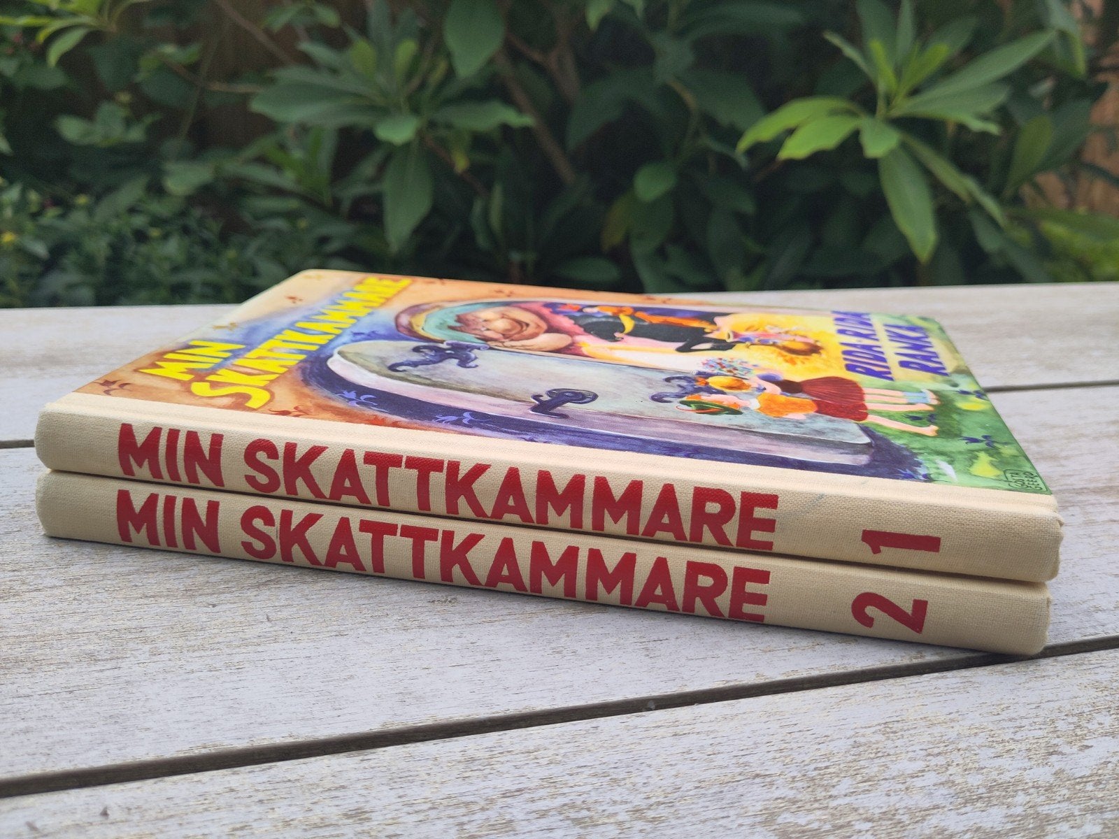 Zweedse kinderboeken: Min skattkammare 1 & 2, Gelezen, Zweeds, Ophalen of Verzenden, Meerdere