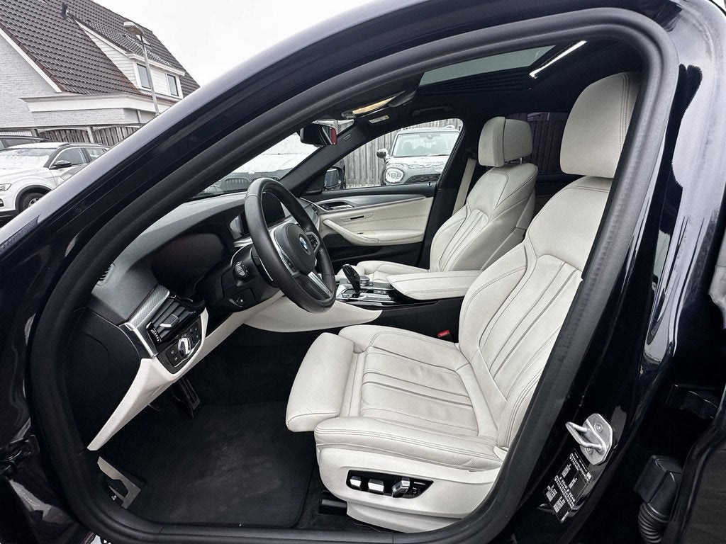 BMW 5-serie 518d M-Sport High Executive, Automaat, Achterwielaandrijving, Euro 6, 4 cilinders
