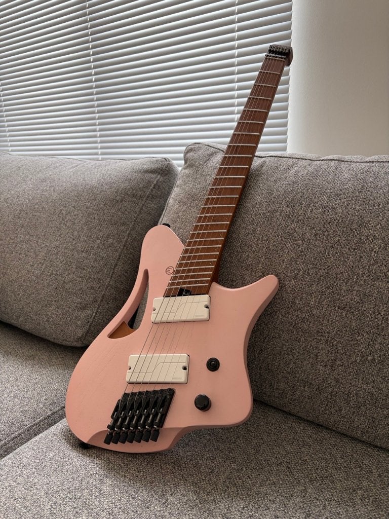 Omne Vetus 7 Shell Pink + Quantum Industries Bag, Muziek en Instrumenten, Ophalen, Zo goed als nieuw, Solid body, Overige merken