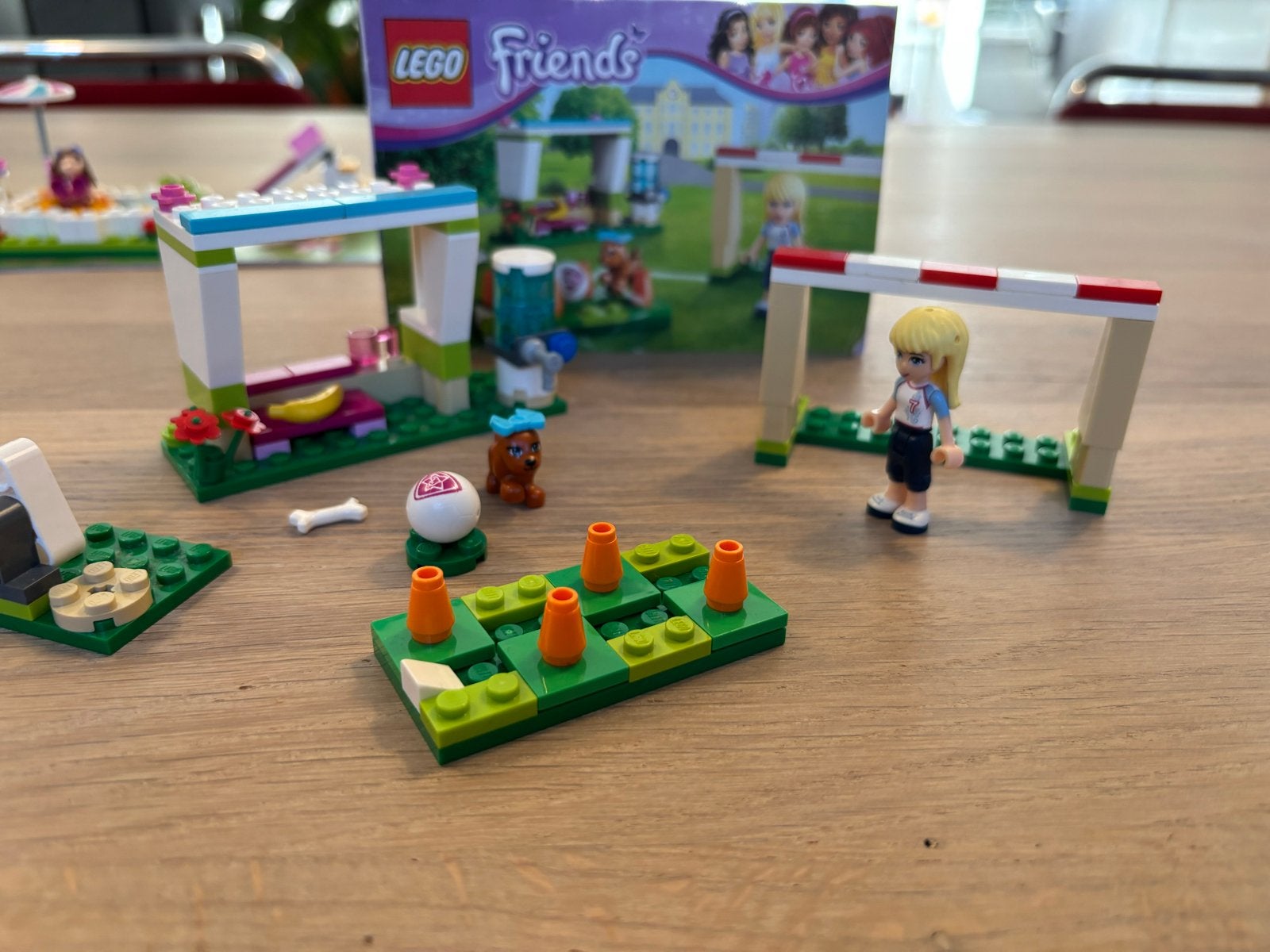 LEGO Friends 41011 Stephanie's Voetbaltraining, Ophalen of Verzenden, Zo goed als nieuw, Overige merken