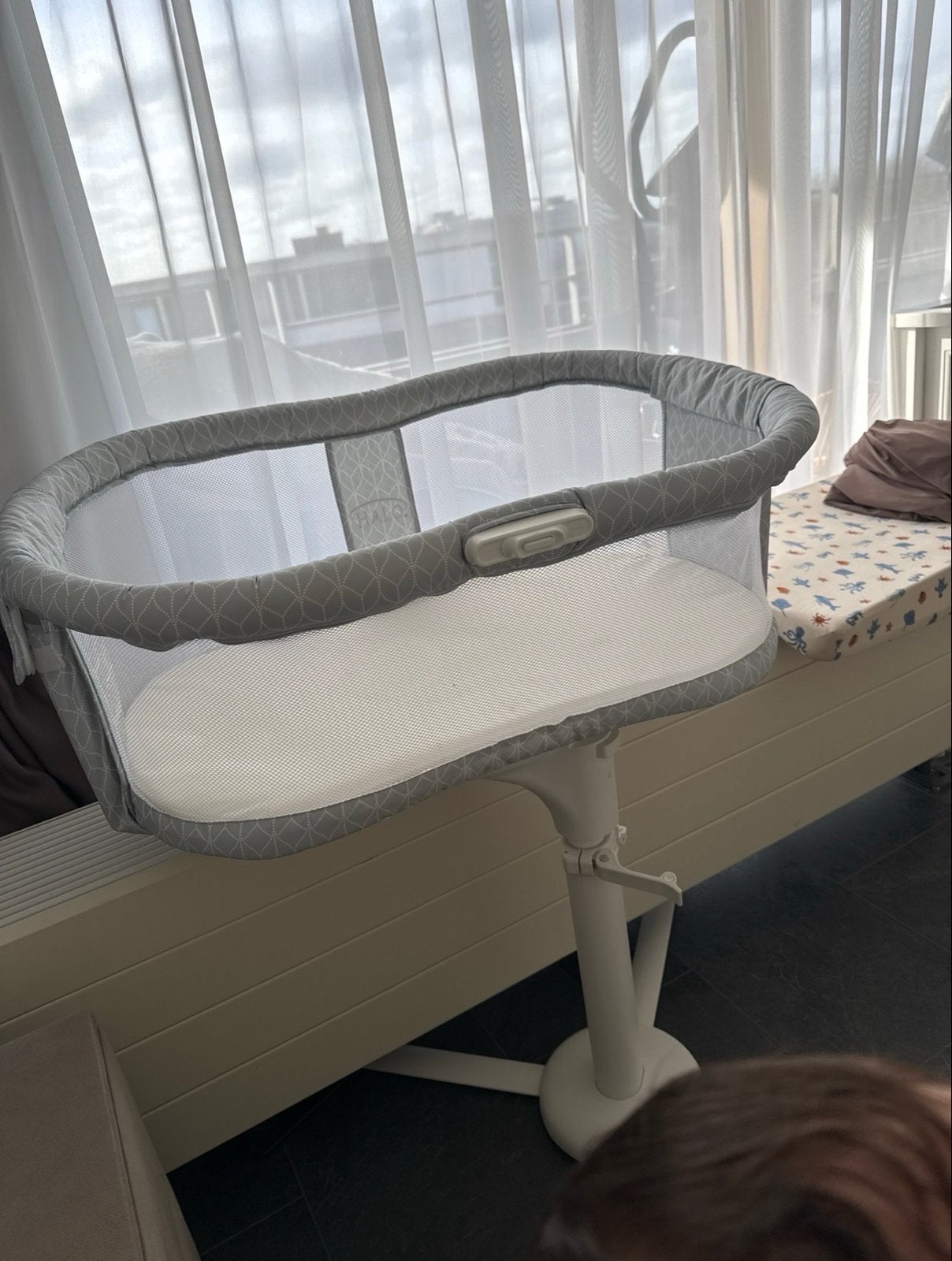 Co sleeper HALO BassiNest Swivel Sleeper Essentia Wieg, Ophalen, Zo goed als nieuw, Wieg