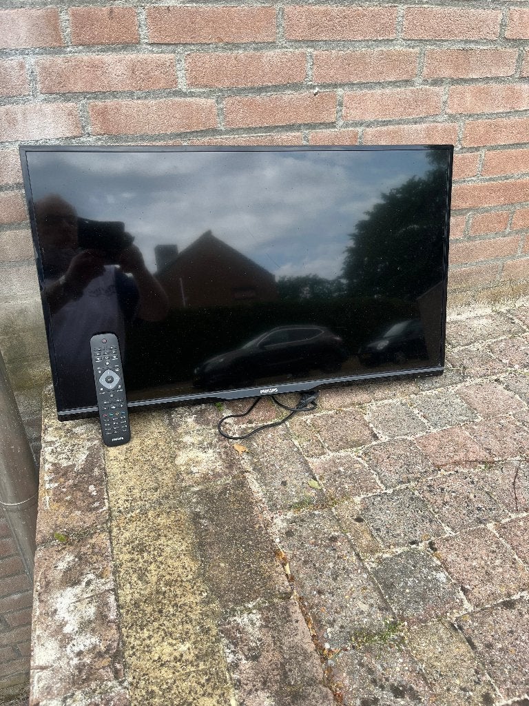 PHILIPS KLEUREN TV MET AFSTANDBEDIENING, Philips, Gebruikt, 50 Hz, 80 tot 100 cm