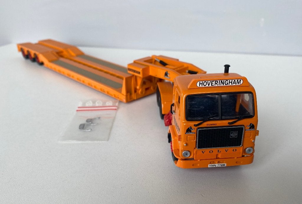 Corgi - Volvo F 88 & 3 Axle Low Loader Hoveringham, Ophalen of Verzenden, Nieuw, Bus of Vrachtwagen, Corgi