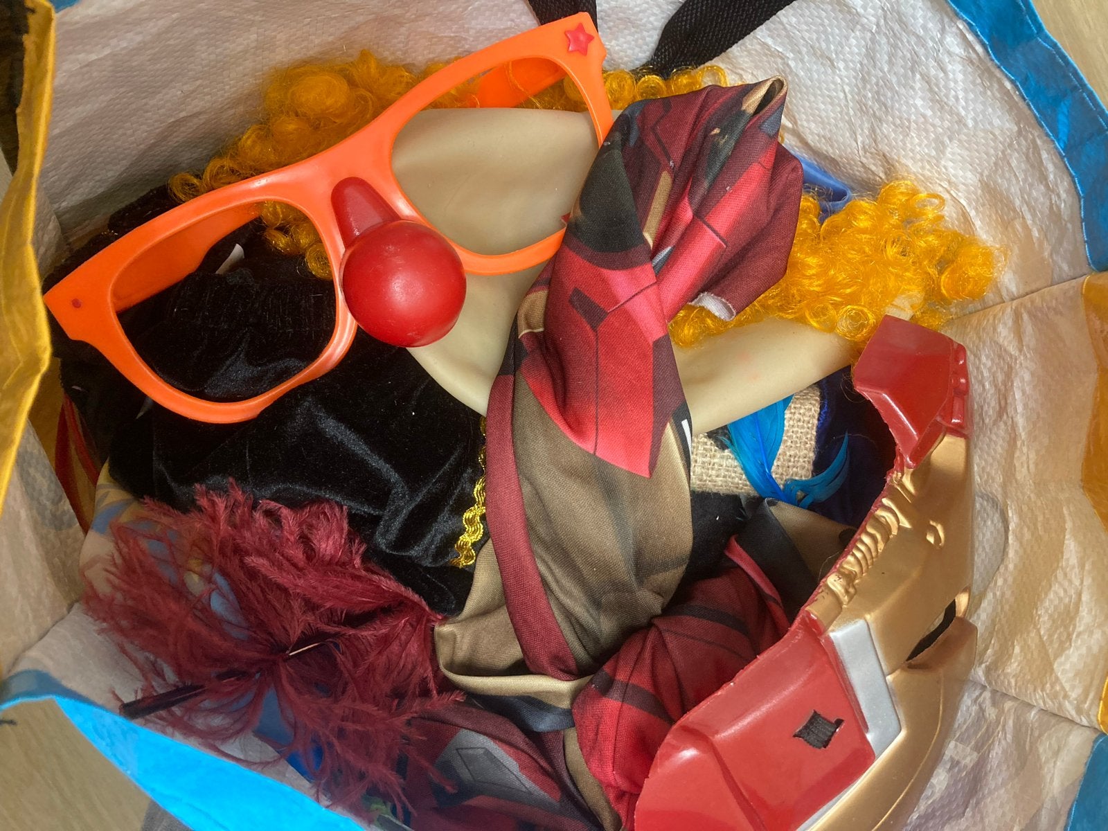 Gratis Carnaval / Verkleedkleren 5-8 jr, Ophalen, Gebruikt, Jongen of Meisje