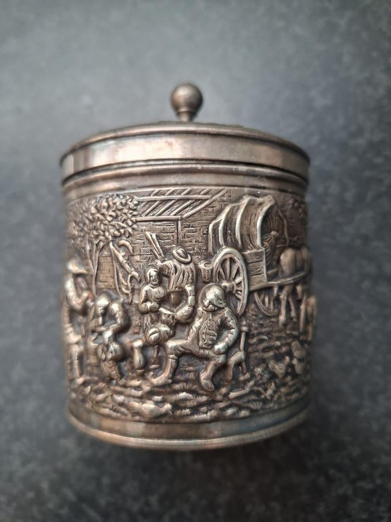 Douwe Egberts verzilverd blikje 1960 met reliëf, Antiek en Kunst, Ophalen of Verzenden