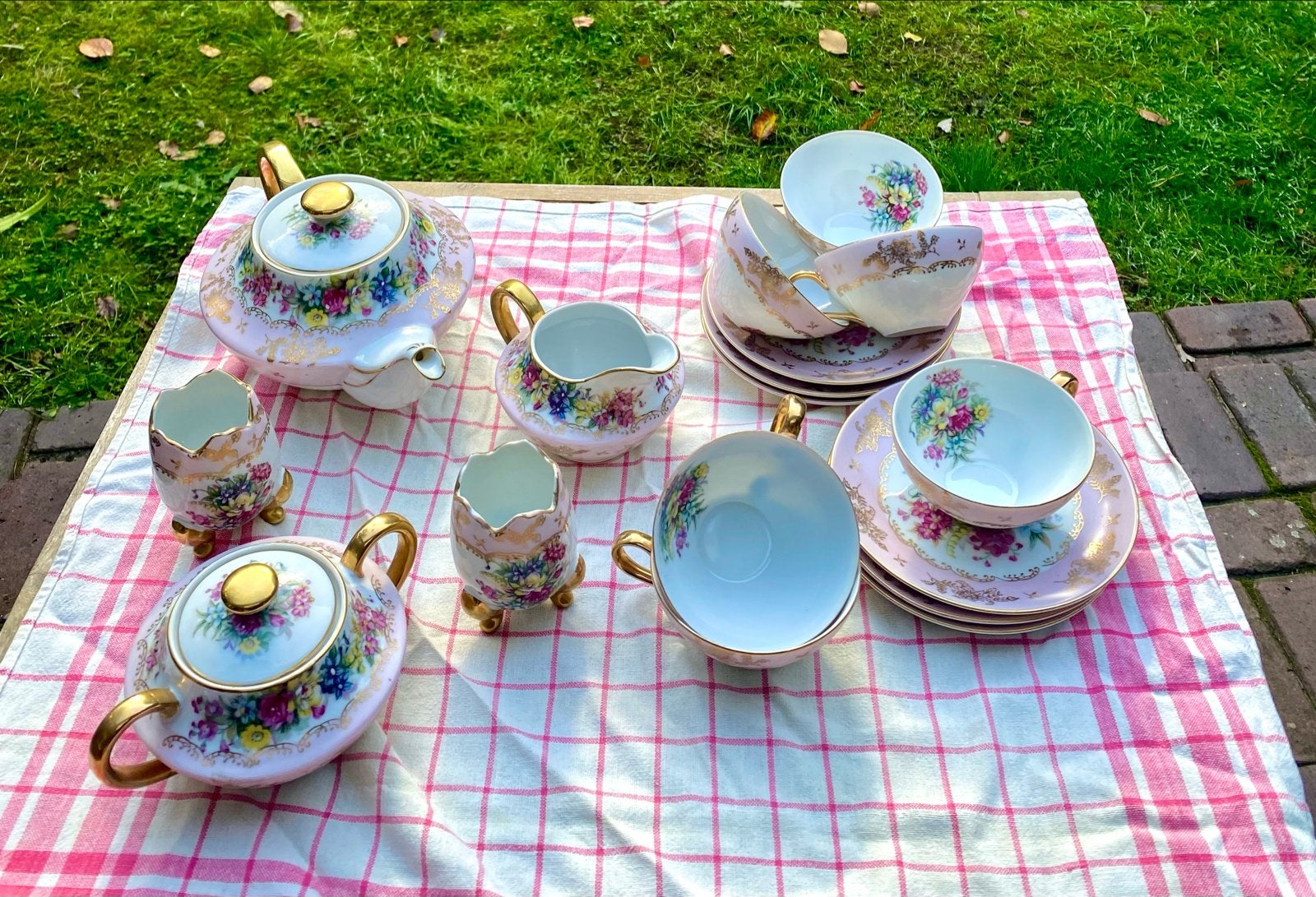 Vintage Saji Fine China theeservies - Roze bloemen en goud, Ophalen