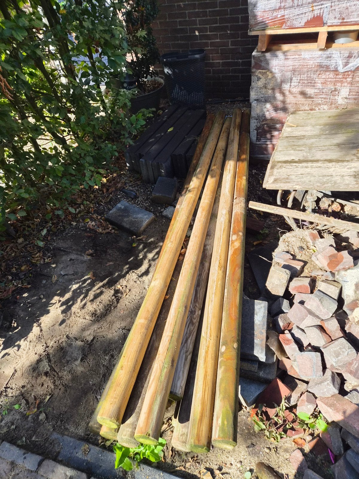 16 Nieuwe Gewolmaniseerde Heiningpalen 8x250cm, Ophalen, Nieuw, 250 cm of meer, Palen