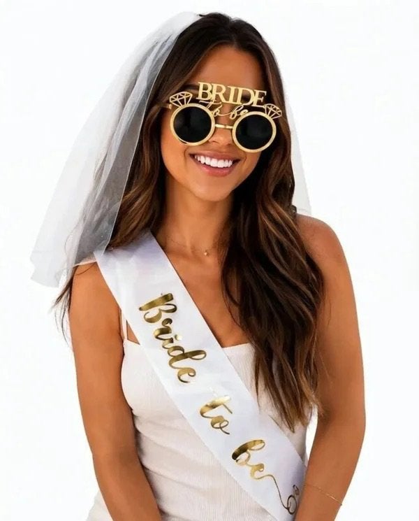 Bride to Be set met cap, zonbebril en tatoeage, Wit, Nieuw, Ophalen of Verzenden, Accessoires
