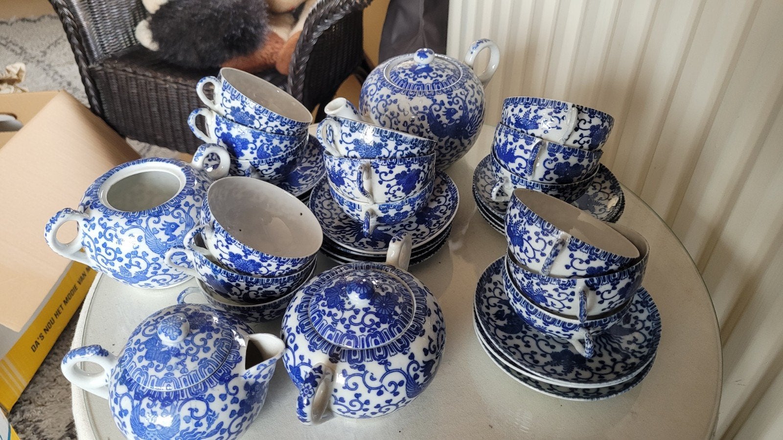 Compleet puntgaaf porseleinen theeservies, Antiek en Kunst, Ophalen