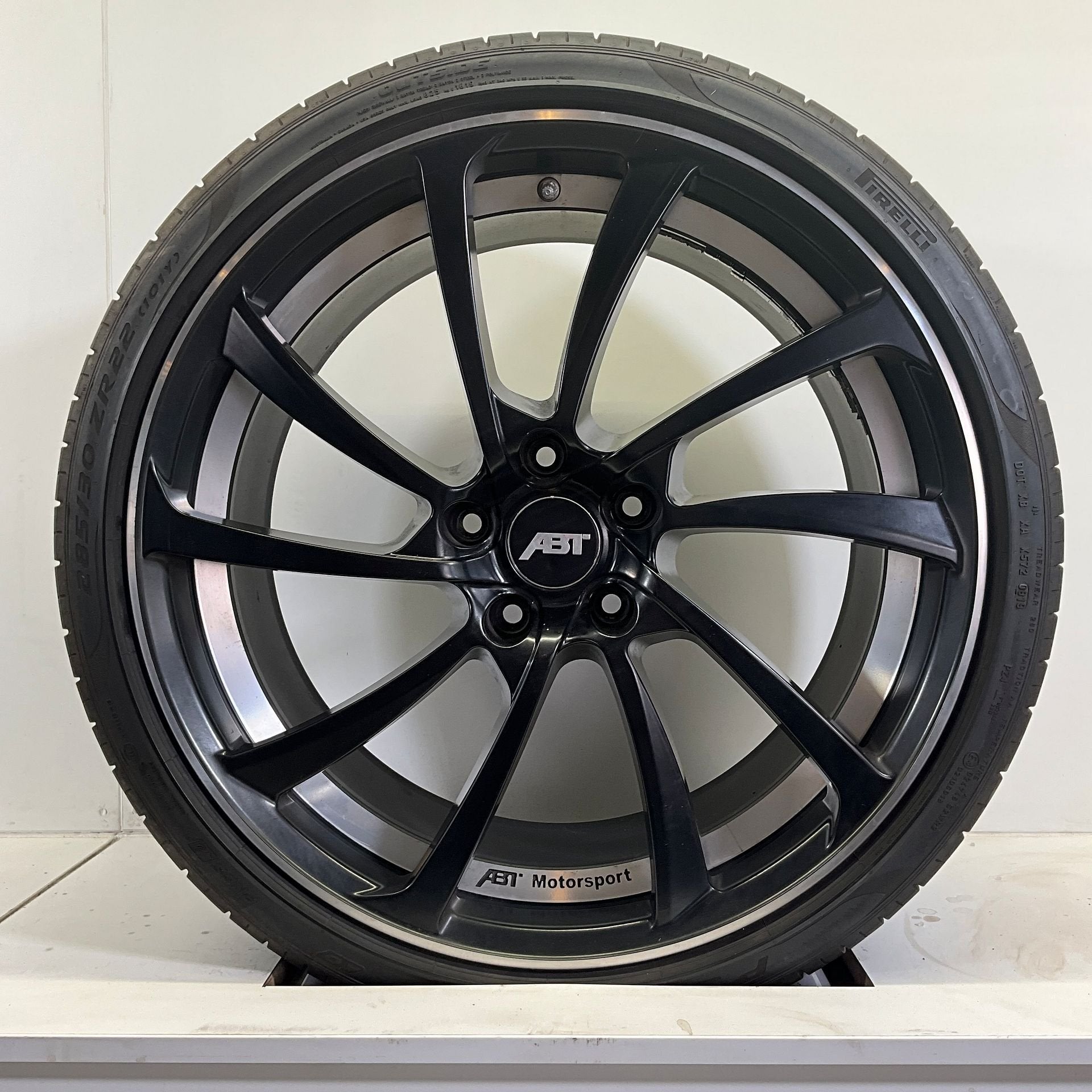 DEMO ABT AUDI PORSCHE SET VELGEN + ZOMERBANDEN 22 INCH, Gebruikt, -, 285 mm, -