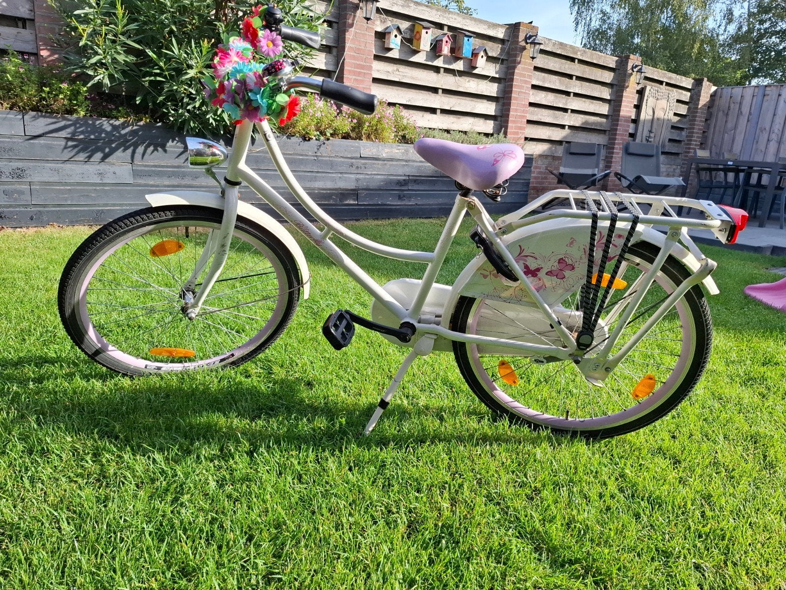 Meisjesfiets 24 inch - Wit met roze accenten, Ophalen, Terugtraprem, Butterfly, Gebruikt