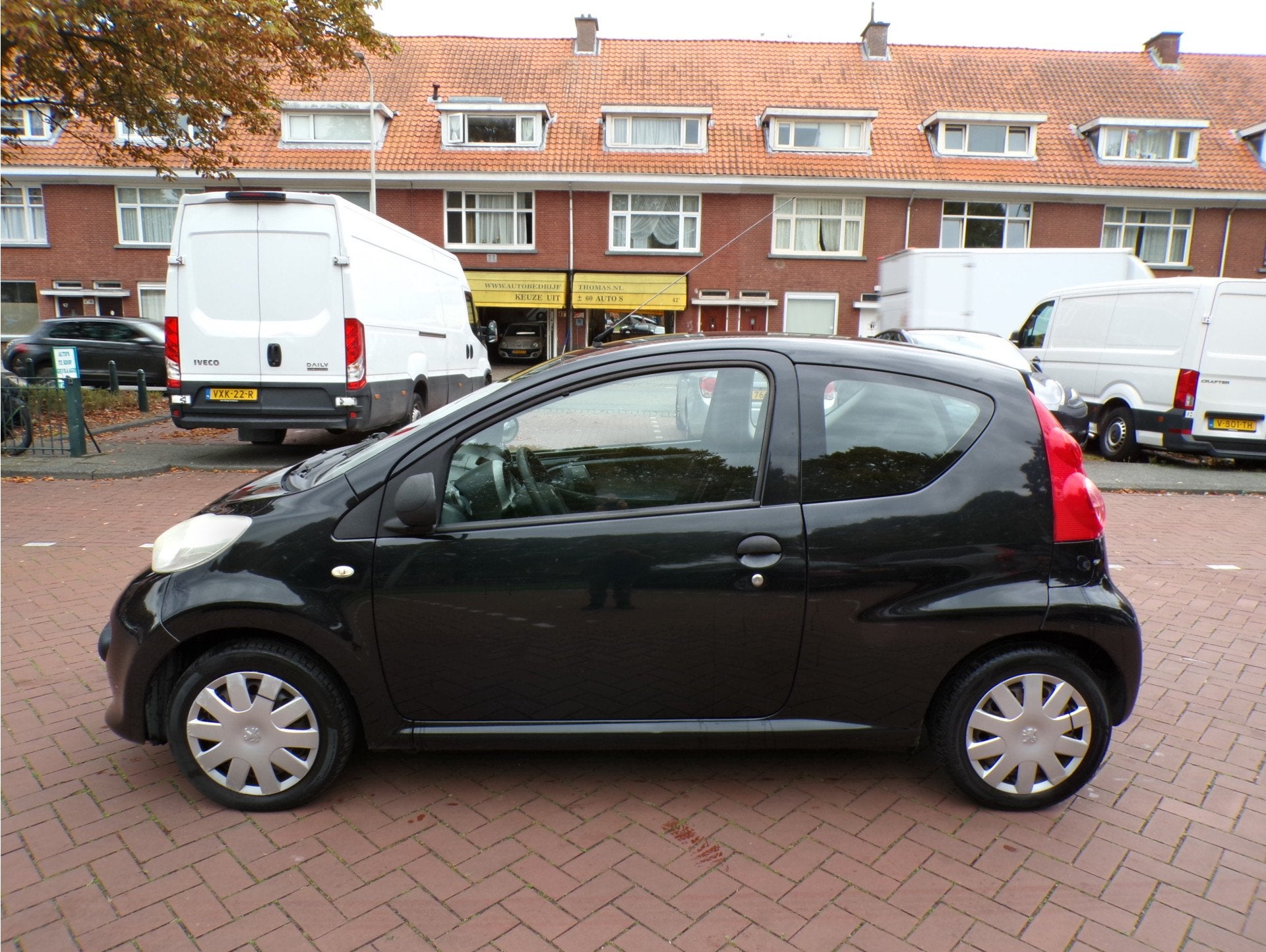 Peugeot 107 1.0-12V XR staat op 170.000 km maar heeft in tot, Voorwielaandrijving, Gebruikt, 4 stoelen, Origineel Nederlands