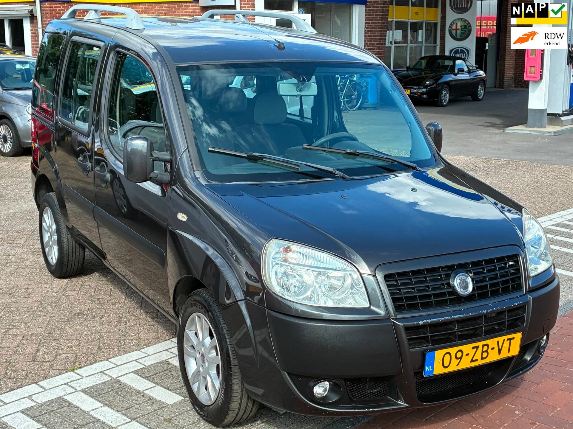 Fiat Doblò 1.4 Family/ trekhaak/ l.m. velgen, Voorwielaandrijving, Gebruikt, 4 cilinders, Bedrijf