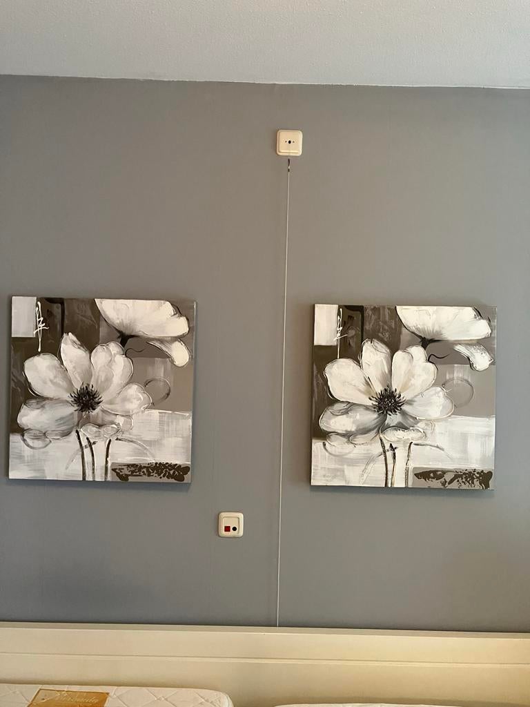 Set van 2 schilderijtjes met bloemen reliëf, Ophalen of Verzenden, Zo goed als nieuw, Schilderij, Minder dan 50 cm